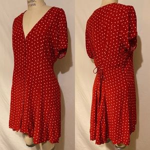 Rolla's
Millia Tulip Mini Dress